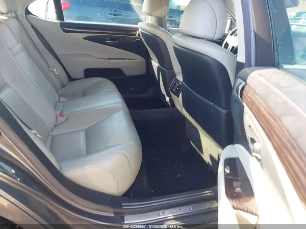 JTHDL5EF8G5007907 2016 LEXUS LS - Image 8