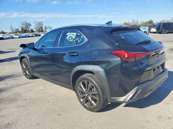 JTHE3JBH7M2045144 2021 LEXUS UX - Image 2