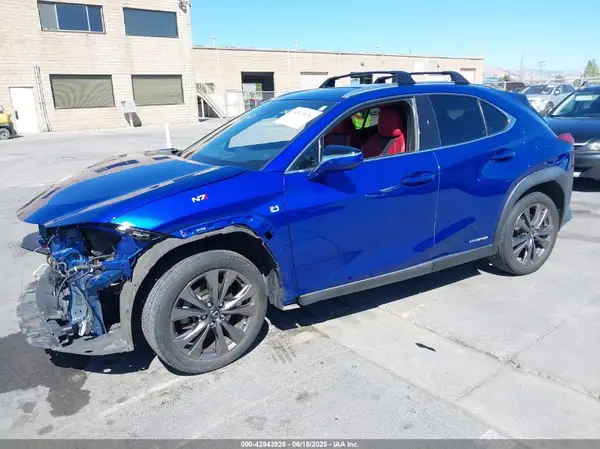 JTHE9JBH3M2045222 2021 LEXUS UX - Image 2