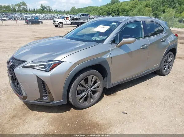 JTHE9JBH3M2051358 2021 LEXUS UX - Image 2