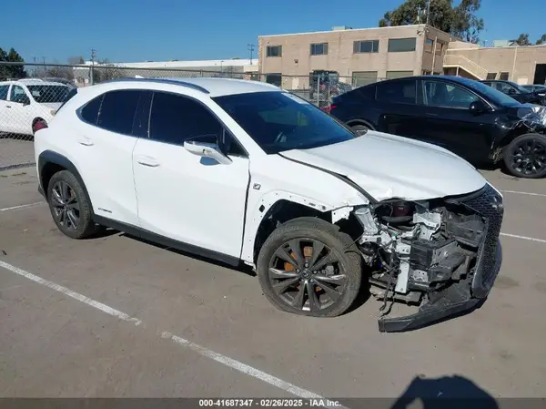 JTHE9JBH7L2032553 2020 LEXUS UX - Image 1