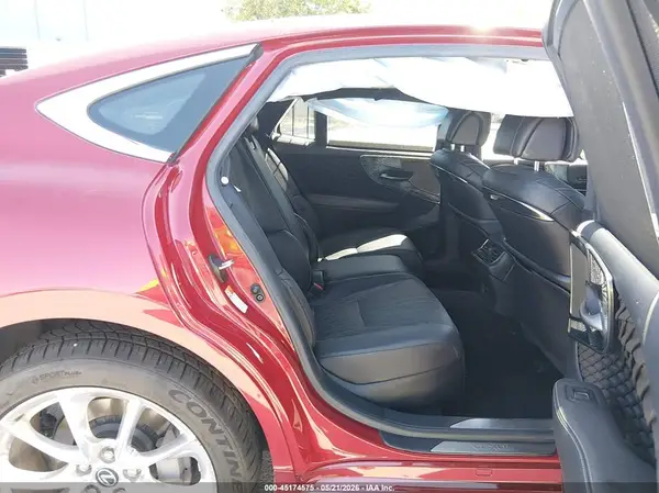 JTHEYLFF3L5010135 2020 LEXUS LS - Image 8