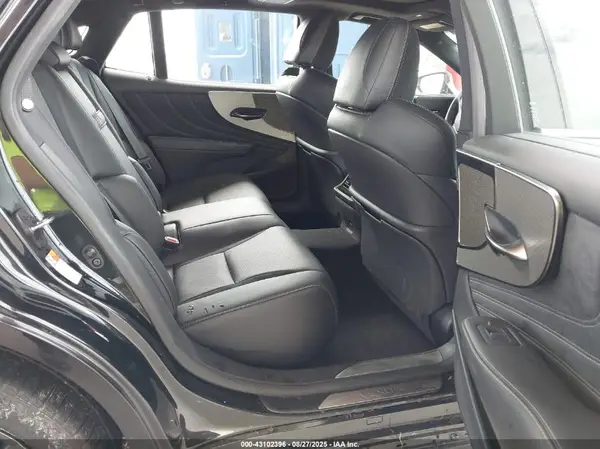 JTHF51GF9N5010076 2022 LEXUS LS - Image 8