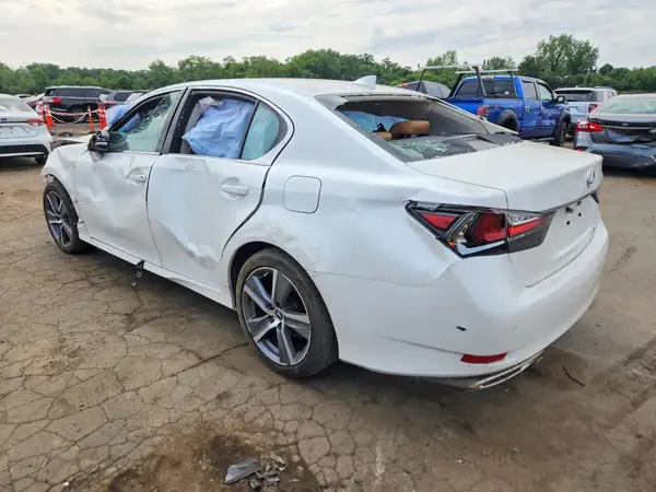 JTHFZ1CL1LA012778 2020 LEXUS GS - Image 2