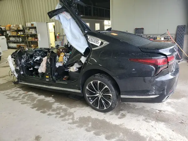 JTHG5LGF4N5010695 2022 LEXUS LS - Image 2