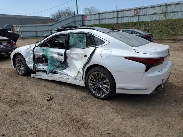 JTHG5LGF4N5010874 2022 LEXUS LS - Image 2