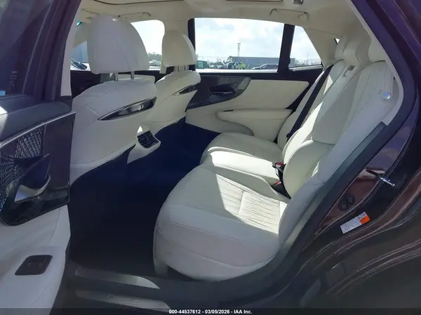 JTHG5LGF7L5007562 2020 LEXUS LS - Image 8