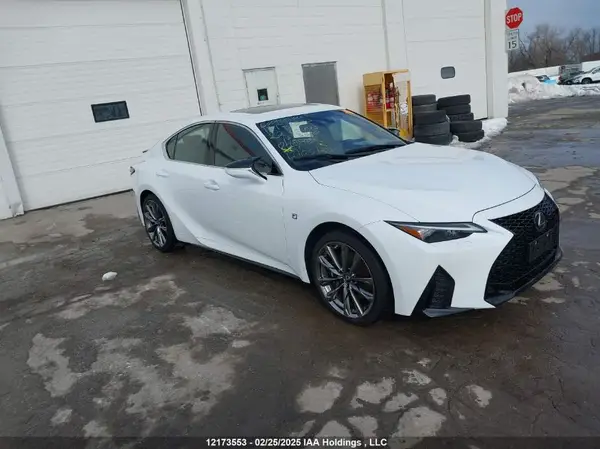 JTHG81F21N5048962 2022 LEXUS IS - Image 1