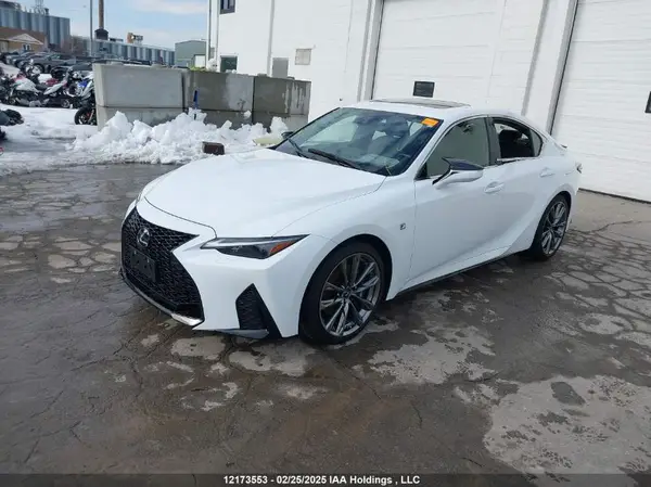 JTHG81F21N5048962 2022 LEXUS IS - Image 2