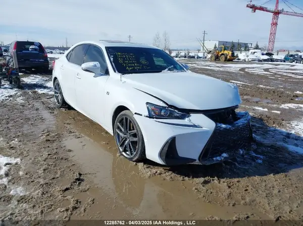 JTHG81F2XL5041070 2020 LEXUS IS - Image 1