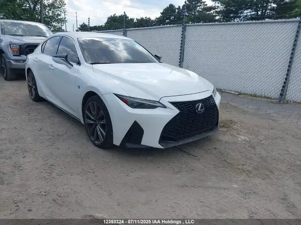 JTHG81F2XM5045315 2021 LEXUS IS - Image 1