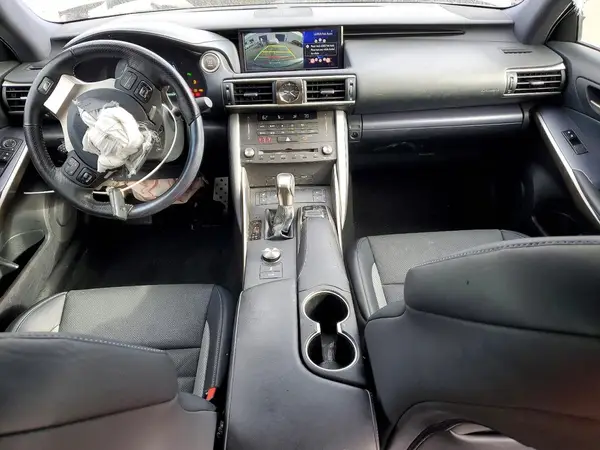 JTHGA1D25L5102705 2020 LEXUS IS - Image 8