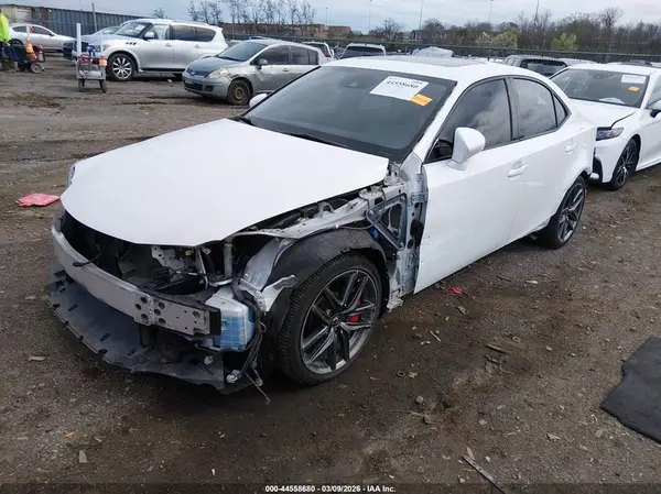 JTHGA1D25L5102946 2020 LEXUS IS - Image 2