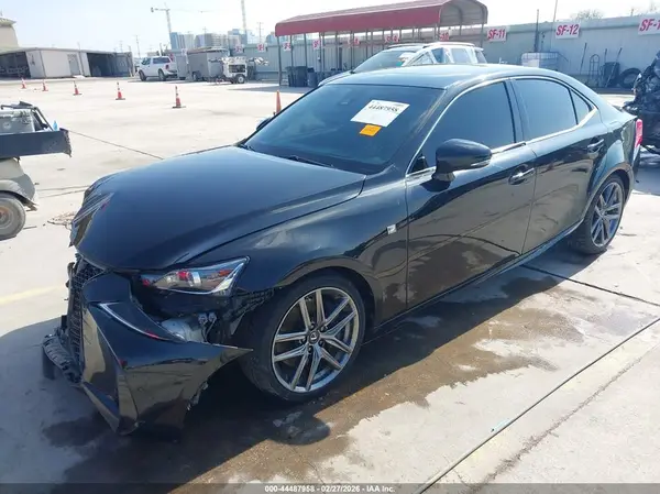 JTHGA1D27L5102432 2020 LEXUS IS - Image 2