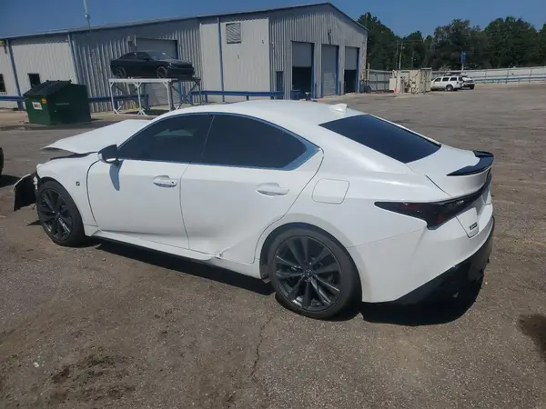 JTHGZ1B20M5037372 2021 LEXUS IS - Image 2