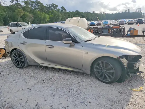 2021 LEXUS IS COPART lot 47203576 auction photo 4