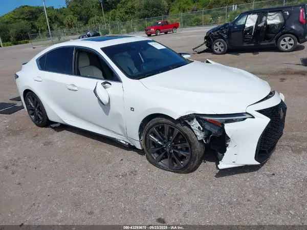 JTHGZ1B20M5039719 2021 LEXUS IS - Image 1