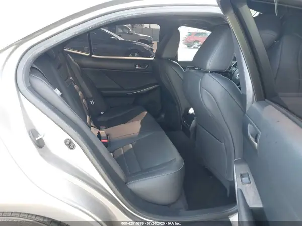 JTHGZ1B21L5035967 2020 LEXUS IS - Image 8