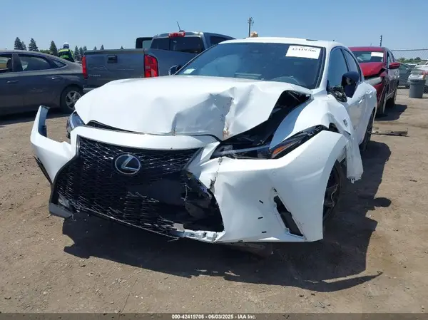 JTHGZ1B21N5054263 2022 LEXUS IS - Image 2