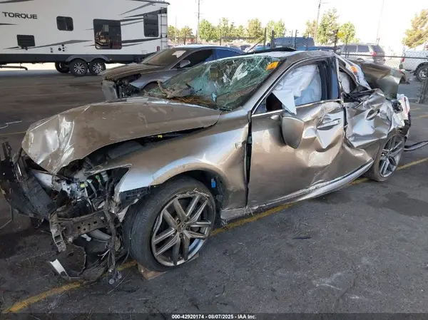 JTHGZ1B22L5035248 2020 LEXUS IS - Image 2