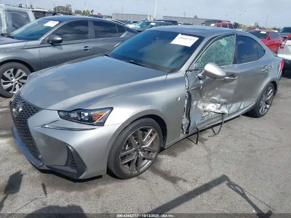 JTHGZ1B24L5036630 2020 LEXUS IS - Image 2