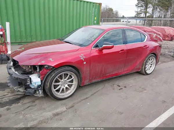 JTHGZ1B24M5042686 2021 LEXUS IS - Image 2
