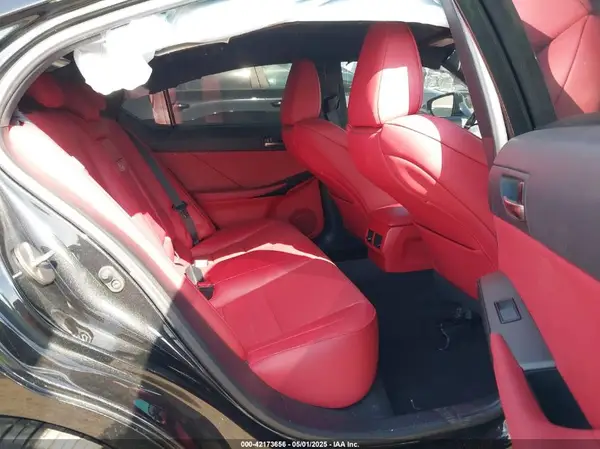 JTHGZ1B24N5052989 2022 LEXUS IS - Image 8