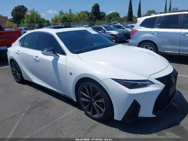 JTHGZ1B25M5038968 2021 LEXUS IS - Image 1