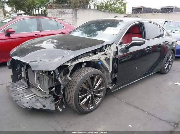 JTHGZ1B25N5049860 2022 LEXUS IS - Image 2