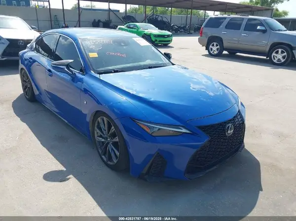 JTHGZ1B25N5049986 2022 LEXUS IS - Image 1