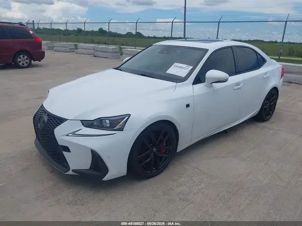 JTHGZ1B26L5035849 2020 LEXUS IS - Image 2