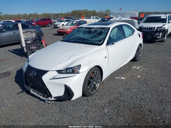 JTHGZ1B26L5036435 2020 LEXUS IS - Image 2