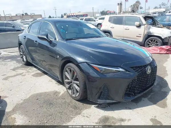 JTHGZ1B26M5040910 2021 LEXUS IS - Image 1