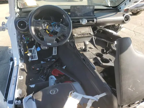 JTHGZ1B26N5050483 2022 LEXUS IS - Image 8