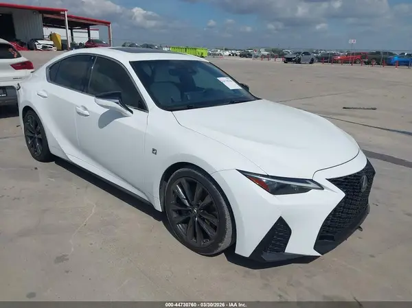 JTHGZ1B27M5045646 2021 LEXUS IS - Image 1