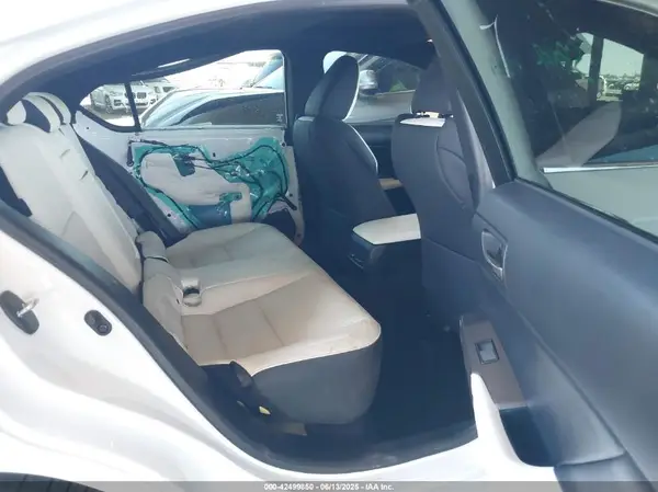 JTHGZ1B27M5046330 2021 LEXUS IS - Image 8