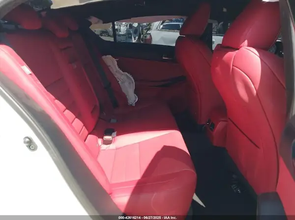 JTHGZ1B27N5057779 2022 LEXUS IS - Image 8