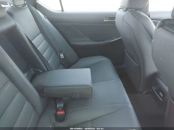 JTHGZ1B27R5072501 2024 LEXUS IS - Image 8