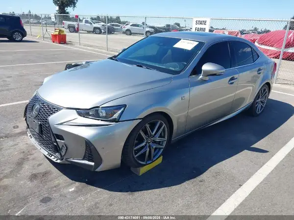 JTHGZ1B28L5037053 2020 LEXUS IS - Image 2