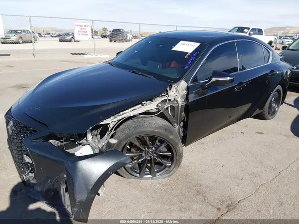 JTHGZ1B28M5040892 2021 LEXUS IS - Image 2