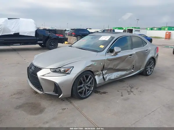 JTHGZ1B29L5036400 2020 LEXUS IS - Image 2