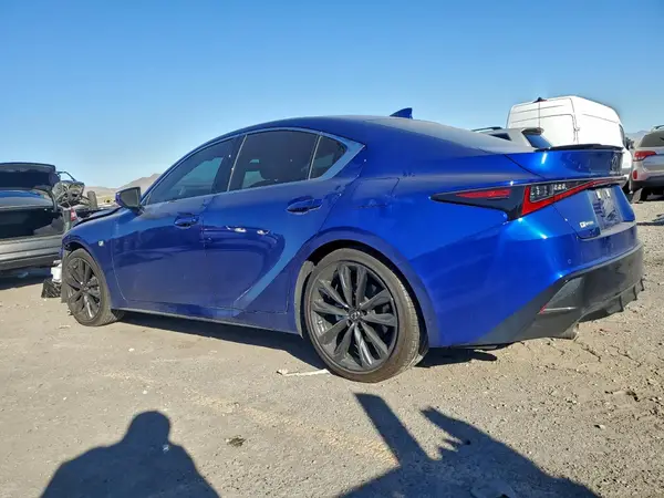 JTHGZ1B29M5040464 2021 LEXUS IS - Image 2