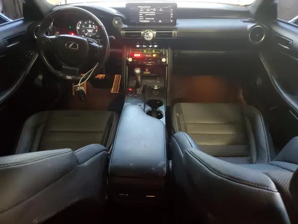 JTHGZ1E20M5018686 2021 LEXUS IS - Image 8