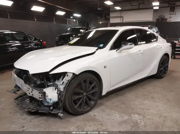 JTHGZ1E20M5021250 2021 LEXUS IS - Image 2