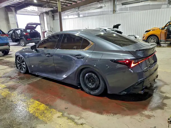 JTHGZ1E20M5022737 2021 LEXUS IS - Image 2