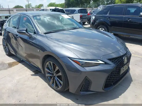 JTHGZ1E23M5022151 2021 LEXUS IS - Image 1