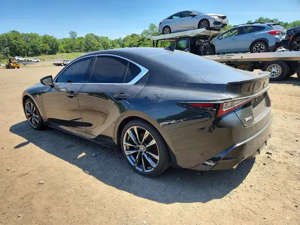 JTHGZ1E24M5019162 2021 LEXUS IS - Image 2