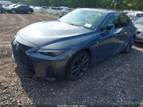 JTHGZ1E24M5022014 2021 LEXUS IS - Image 2