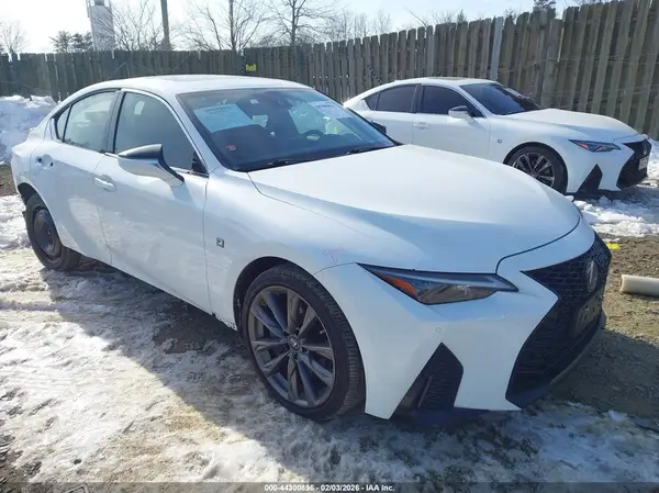 JTHGZ1E24M5022319 2021 LEXUS IS - Image 1