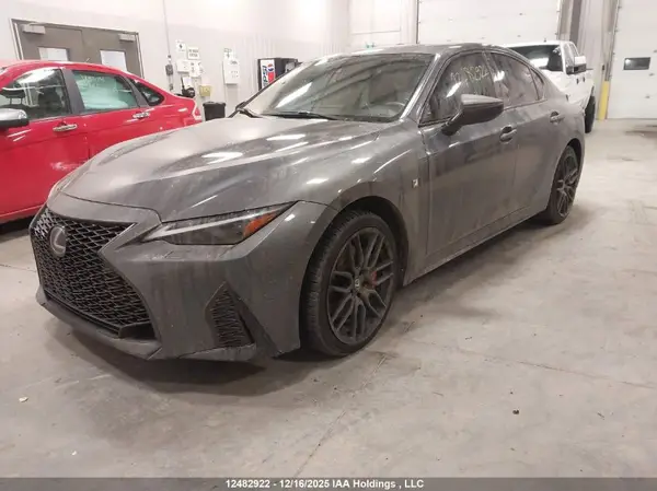 JTHGZ1E25M5019073 2021 LEXUS IS - Image 2